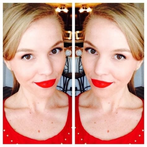 Stila Stay All Day Liquid Lipstick - Beso Red - Picture 5 of 11